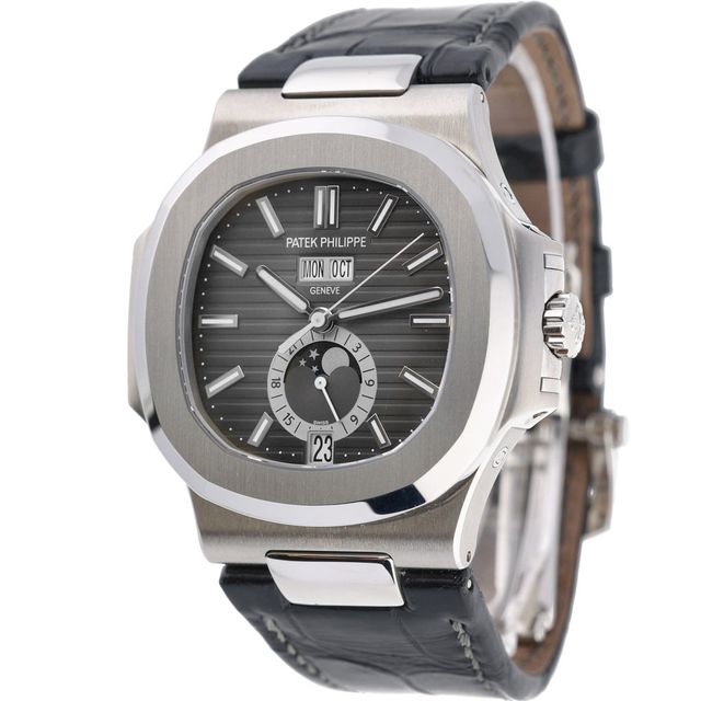 Patek Philippe Nautilus 5726A-001 Image 2